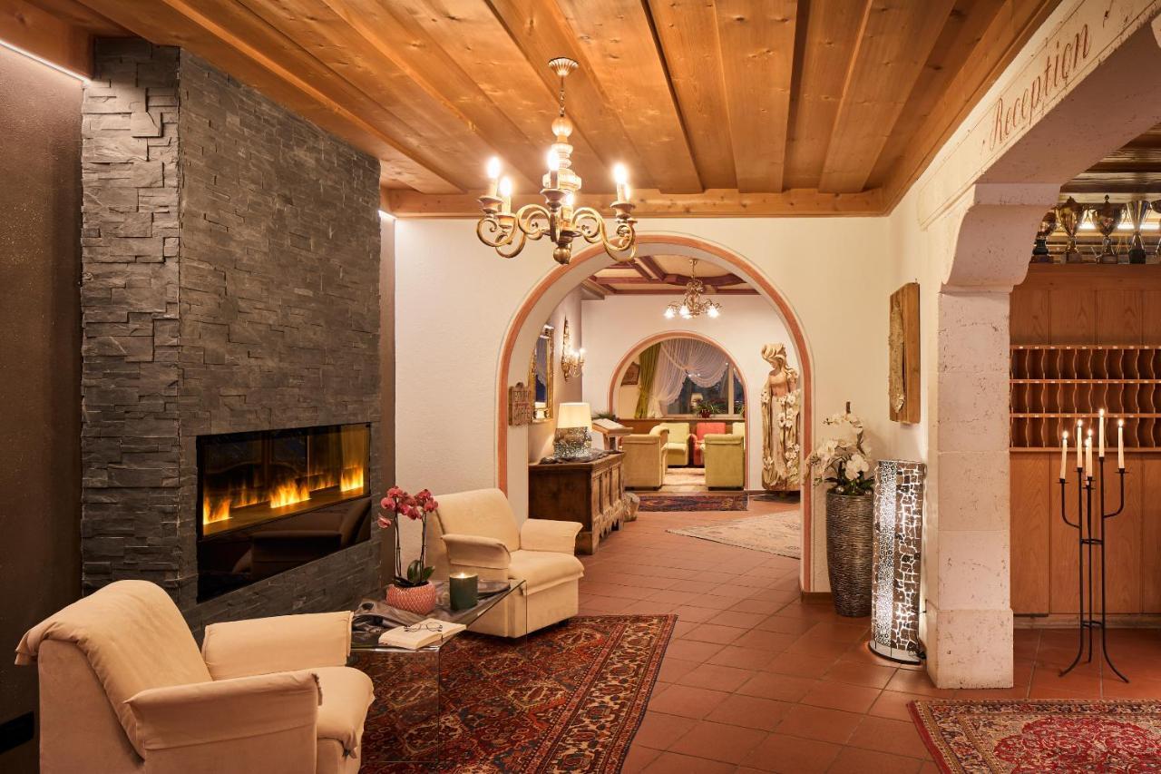 Dolomites Wellness Hotel Savoy La Villa  Esterno foto