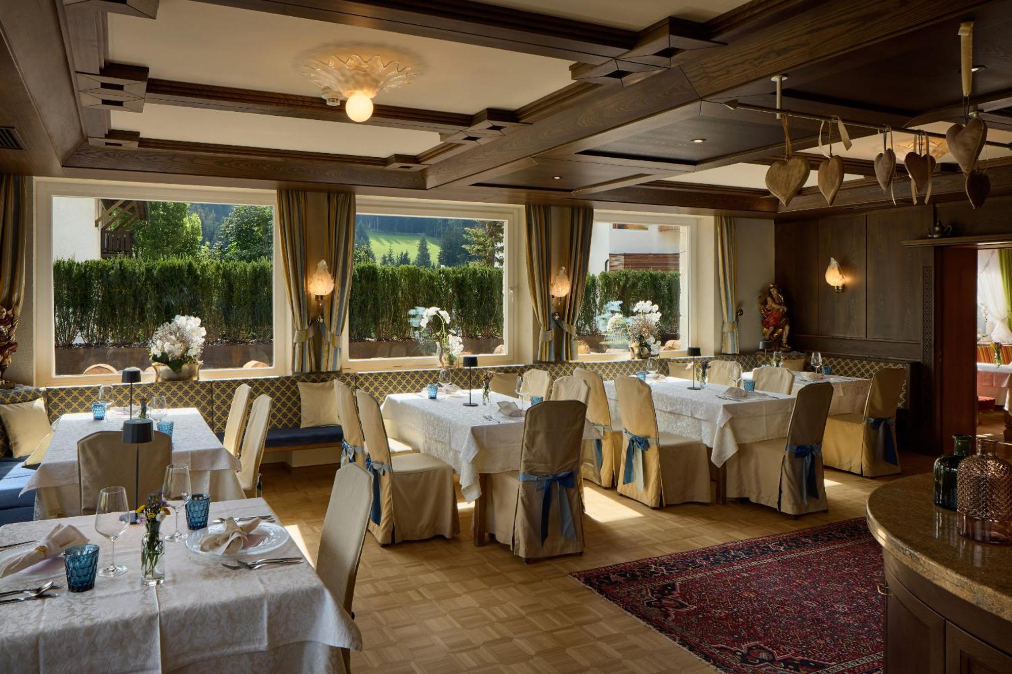 Dolomites Wellness Hotel Savoy La Villa  Esterno foto