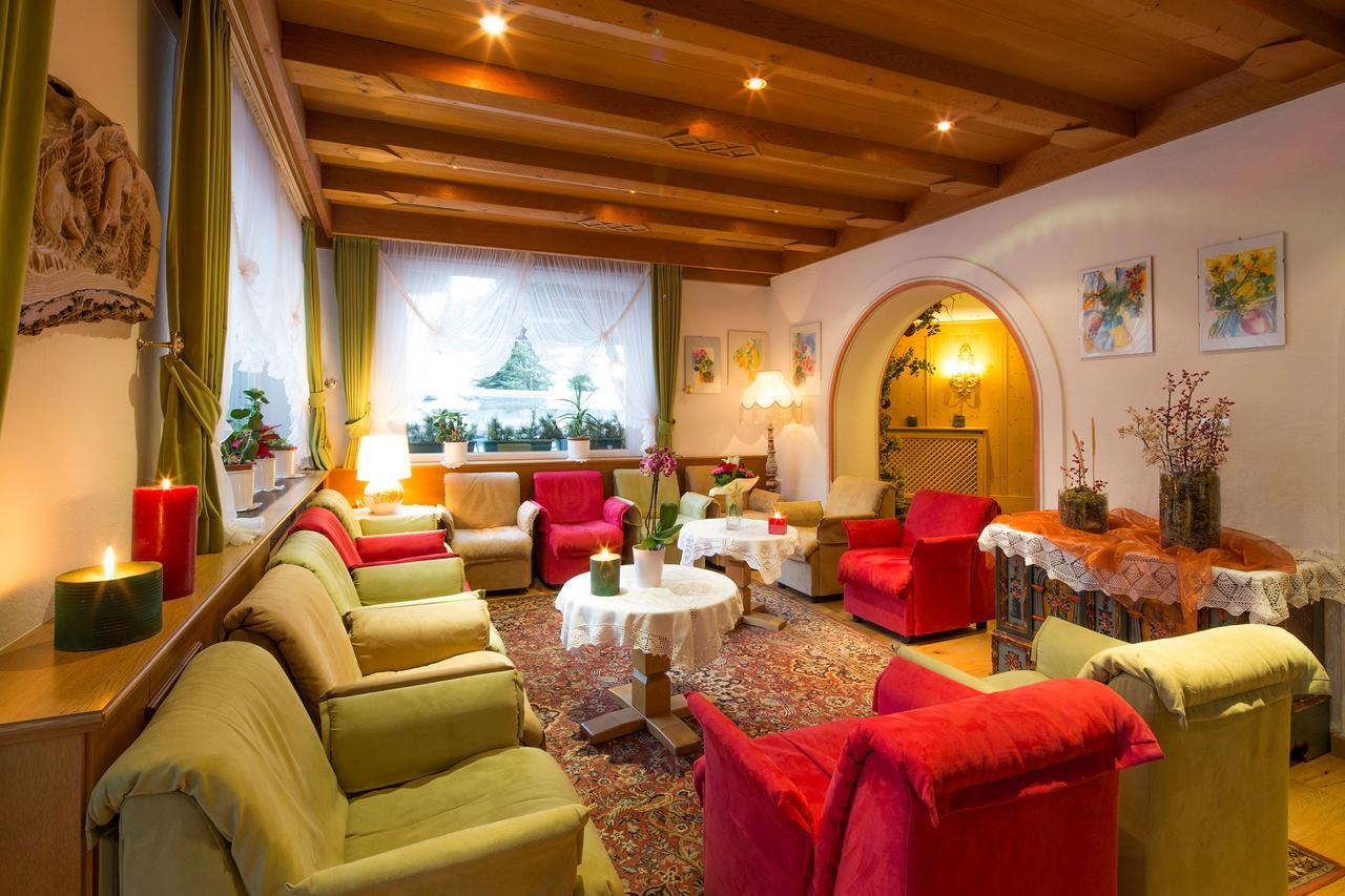 Dolomites Wellness Hotel Savoy La Villa  Esterno foto